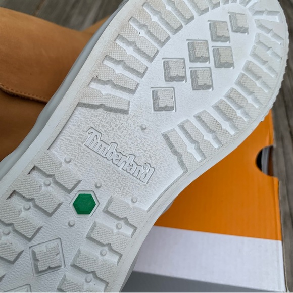 Timberland Skyla Bay pull on boot in wheat nubuck women’s 6.5- new in box - Picture 3 of 4